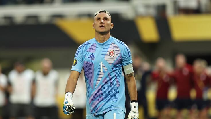 Keylor Navas es convocado por Costa Rica tras la destitución de Fernando Batista