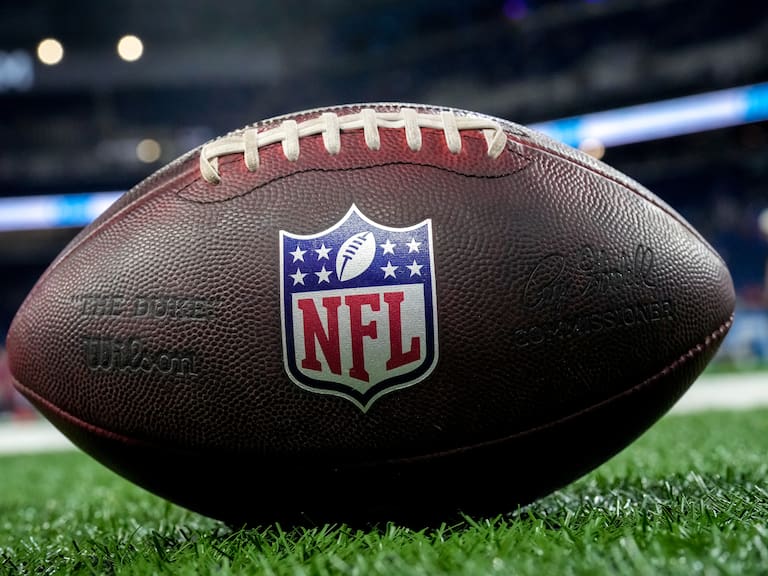 Jugadores de la NFL y CTE: Estudio revela alarmante cifra de encefalopatía traumática crónica