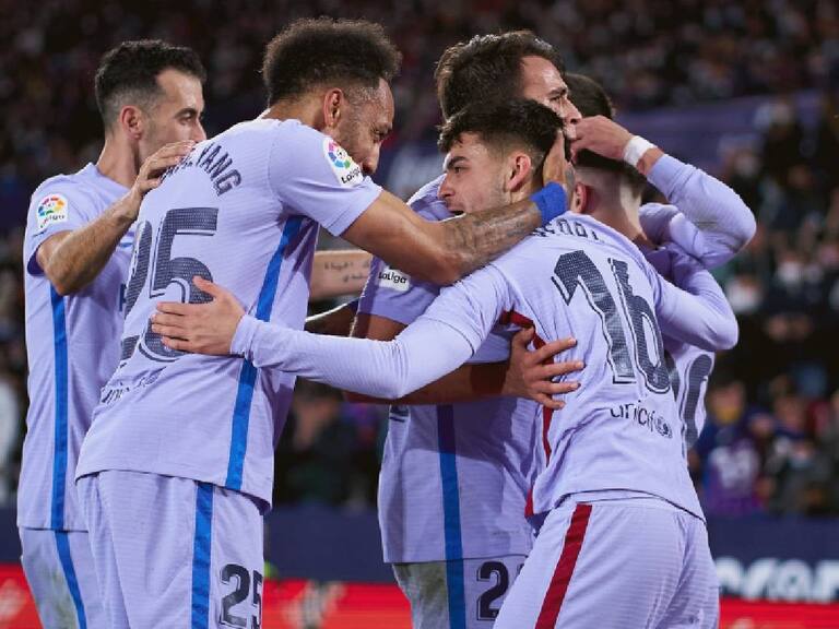 Barcelona ganó sobre la hora en Levante