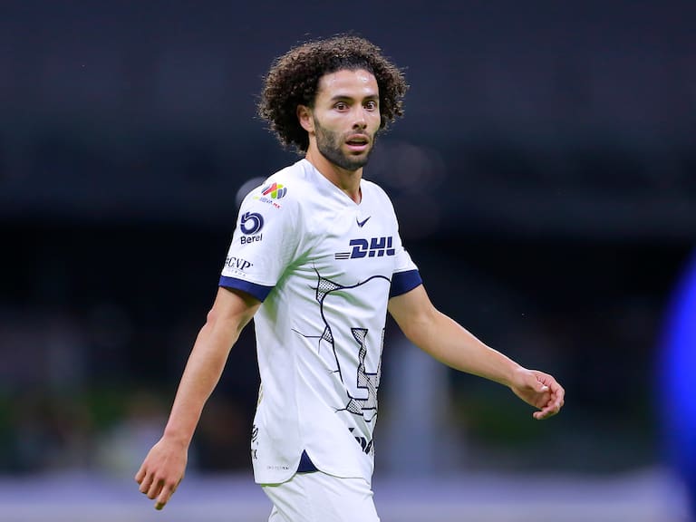 Chino Huerta es presentado con Pumas y portará el mítico número 10