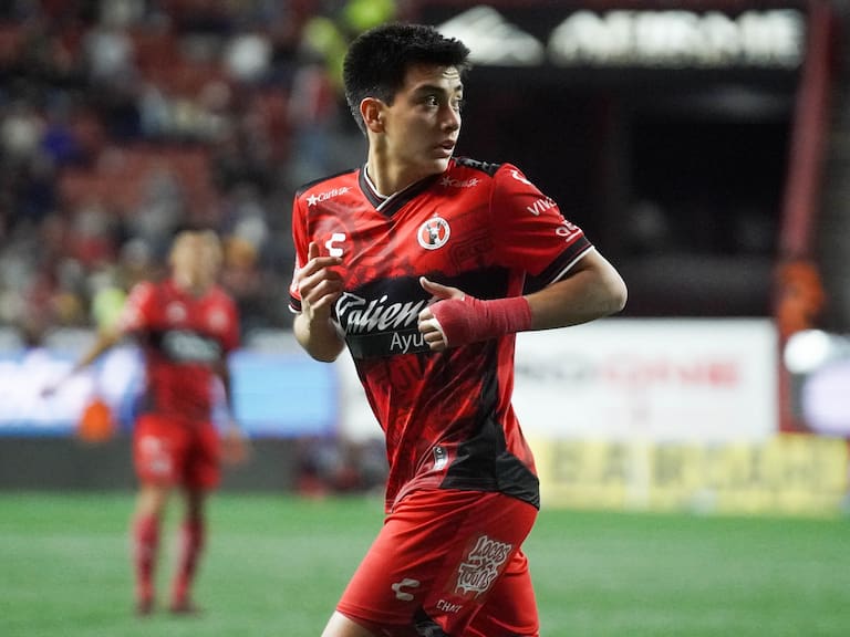 Gilberto Mora hace historia: el jugador más joven en anotar en Liguilla con Xolos en la Liga MX