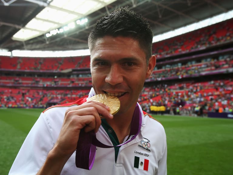 Oribe Peralta marcó los dos goles en la Final contra Brasil