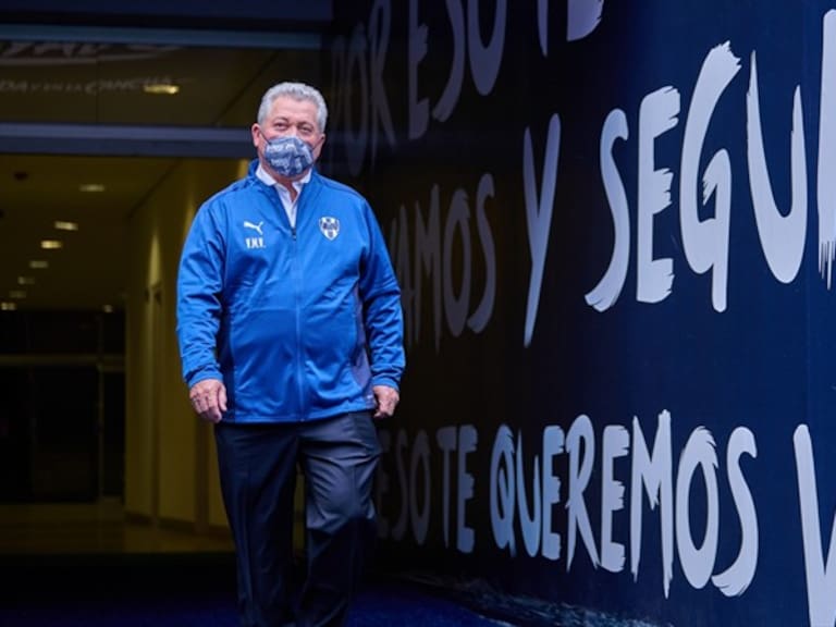 Víctor Manuel Vucetich se va de Monterrey. Foto: MexSport