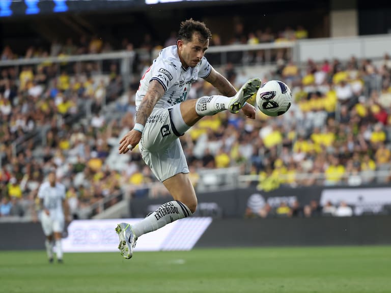 Alan Mozo contra Columbus Crew