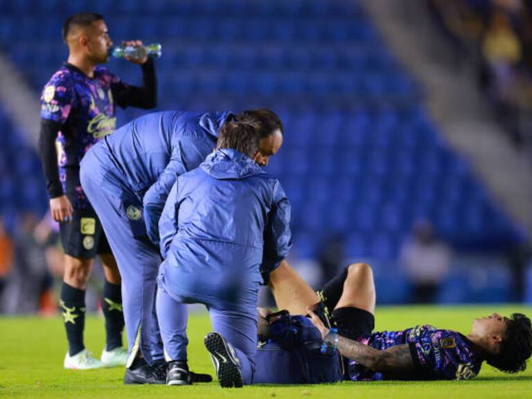 Kevin Álvarez estará fuera ce las ganchas tras sufrir esguince de segundo grado, ¿cuándo volverá a jugar?