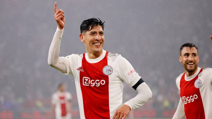 Edson Álvarez, en la mira del Everton y el Leipzig