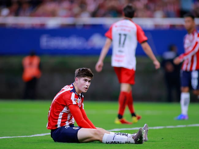 Chivas perdona en el cierre: “La Hormiga” González se queda sin corona y el Rebaño cede la cima