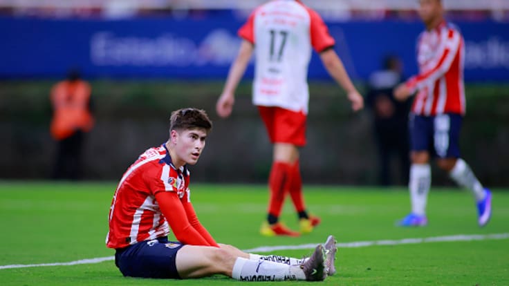 Chivas perdona en el cierre: “La Hormiga” González se queda sin corona y el Rebaño cede la cima