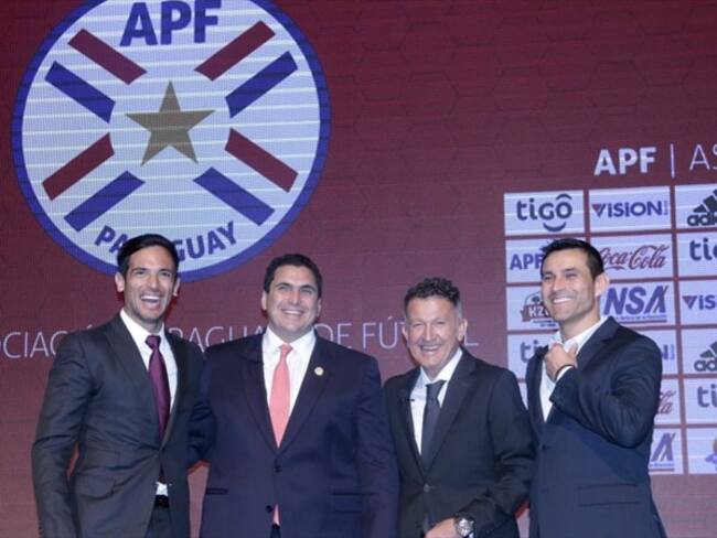 Juan Carlos Osorio es presentado con Paraguay