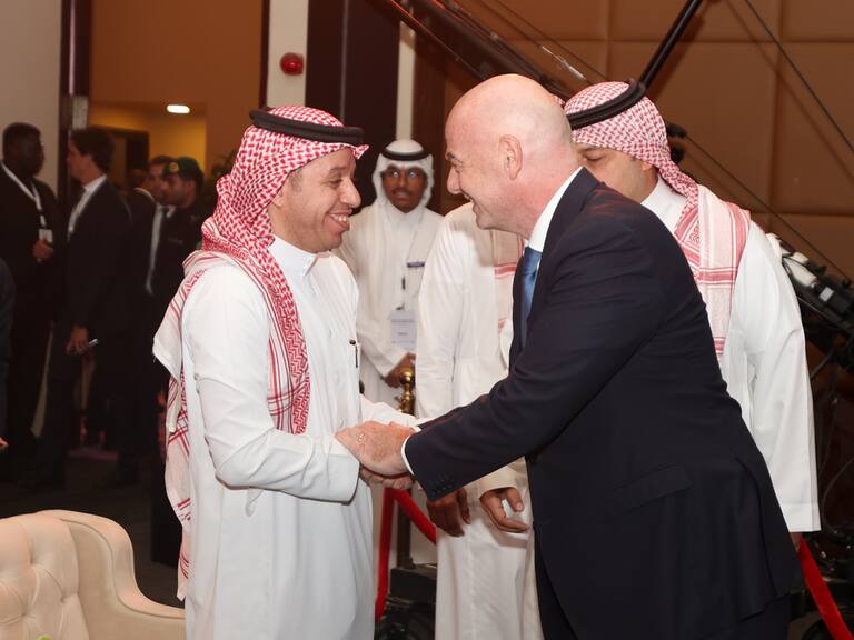 Infantino confirma a Arabia Saudita como sede del Mundial 2034
