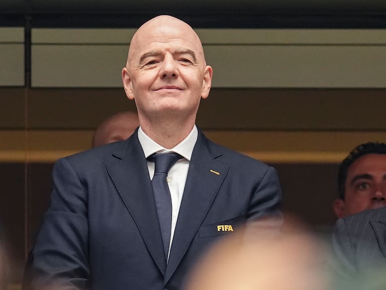 Gianni Infantino es criticado por querer privatizar el Mundial