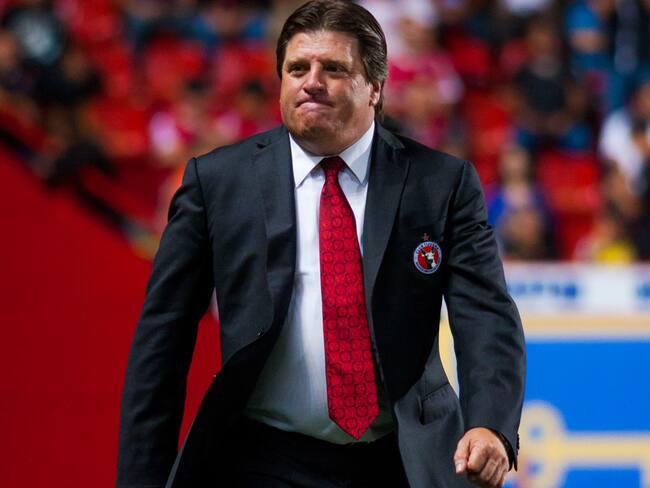 Miguel Herrera es nuevo DT de Xolos
