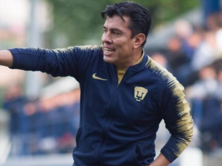 Raúl Alpizar volverá a sus funciones con Pumas, tras ponerlo bajo investigación por acusaciones de corrupción en su contra