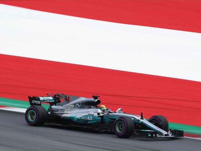 Lewis Hamilton domina en el Red Bull Ring