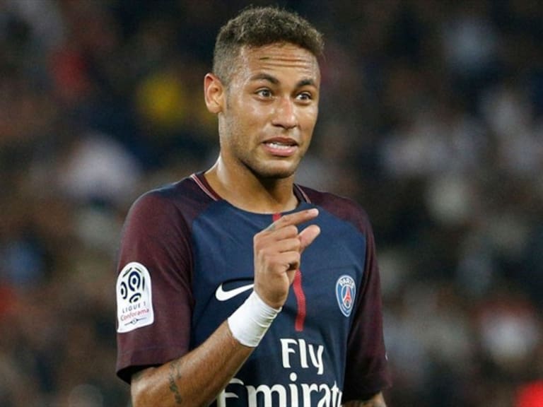 Neymar en duelo con el PSG. Foto: Getty Images