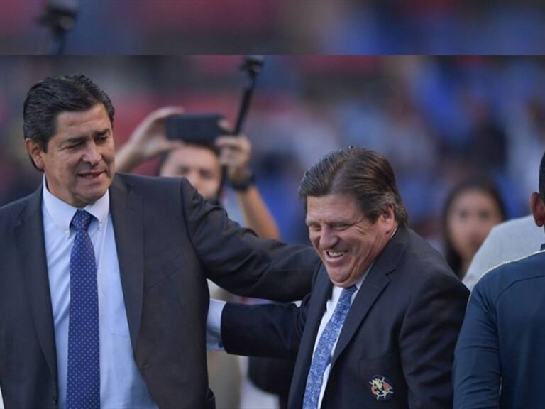 Tena y Miguel Herrera. Foto: Mexsport