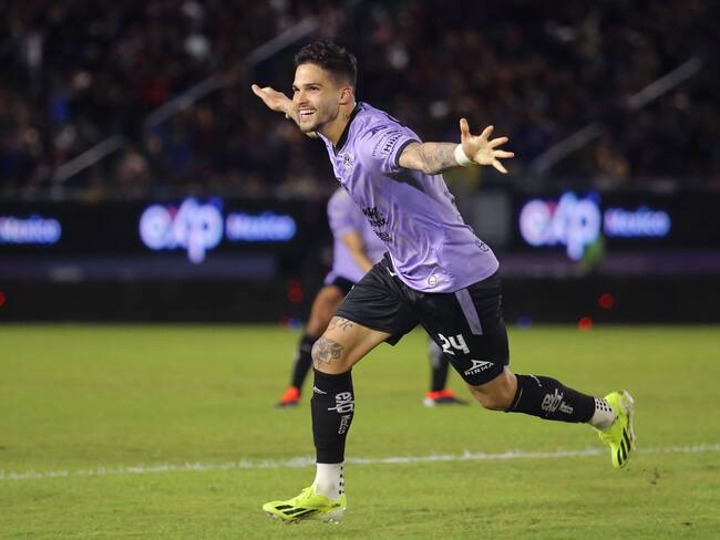 Chivas deja escapar triunfo ante Mazatlán en los últimos minutos