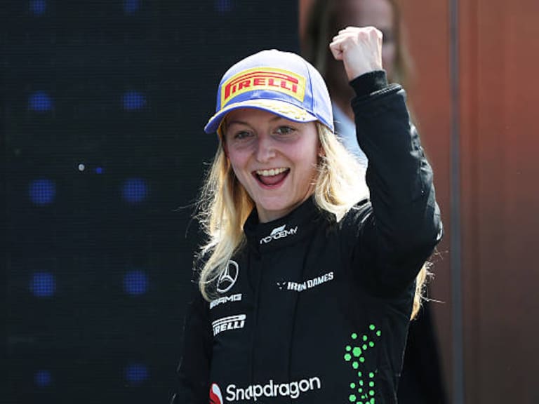 ¿Quién es Doriane Pin, la piloto francesa que se une a Mercedes en la Fórmula 1 2026?