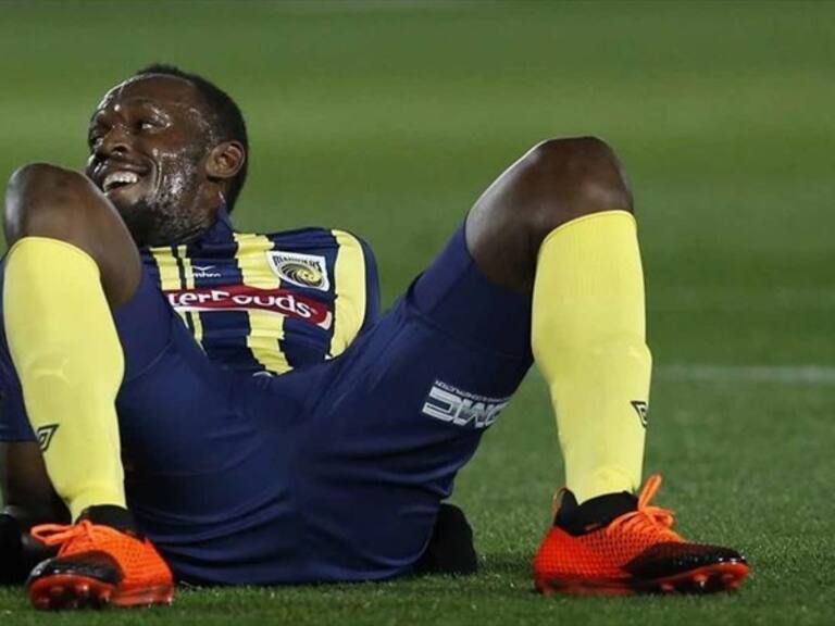 Usaín Bolt debutó como futbolista profesional . Foto: Twitter