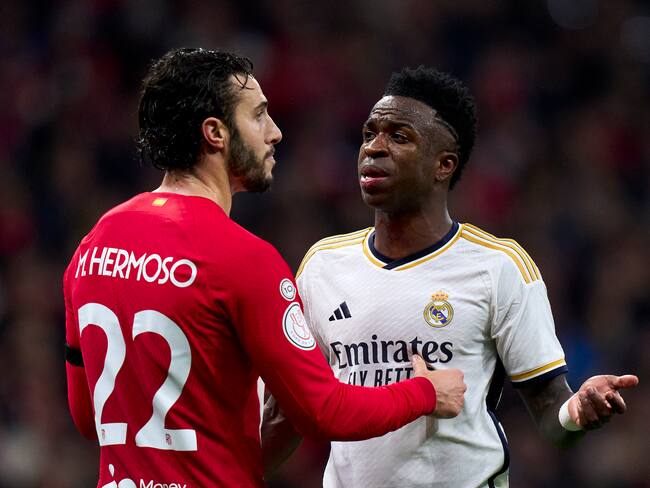 Vinicius Jr acusa a aficionados del Atlético de Madrid de cánticos racistas