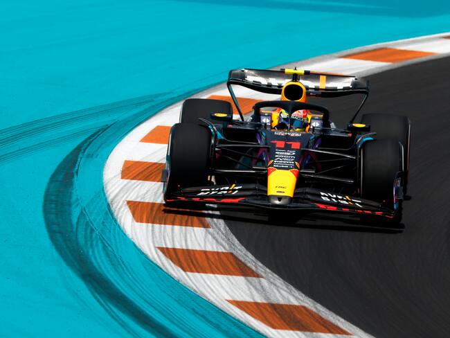 Checo Pérez terminó en 11 en la primera práctica libre del GP de Miami