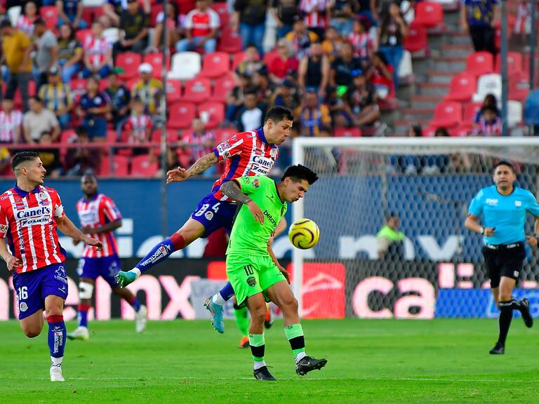 Tras el apagón, Juárez ‘eclipsa’ al Atlético San Luis y se lleva la victoria, tras reanudar el encuentro