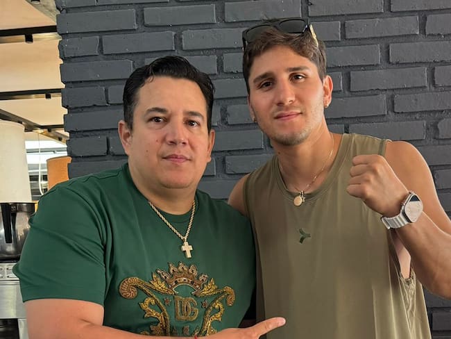 Canelo Álvarez ‘adopta’ a Marco Verde, medallista olímpico mexicano
