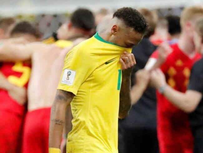 Llueven las críticas para Neymar