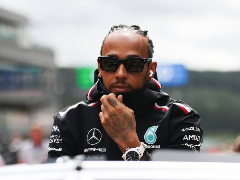 Hamilton lanzó mensaje para Checo Pérez: ‘Si tuviera su auto, las cosas serían diferentes para Max’