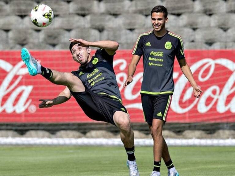 Héctor Herrera y Diego Reyes. Foto: Twitter