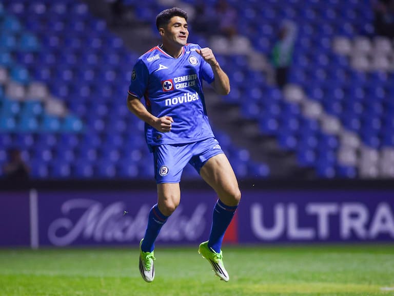 Cruz Azul derrota a Tigres en el Cuauhtémoc con error de Nahuel y gol de Nico Ibáñez