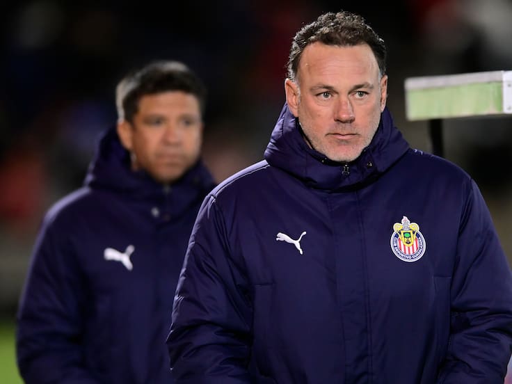 Gabriel Milito podría salir de Chivas para dirigir a River Plate