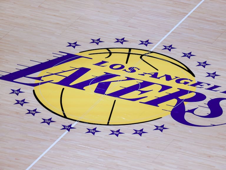 Los Lakers tendrán nuevos dueños