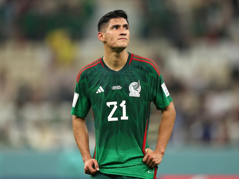 LUSAIL CITY, QATAR - NOVEMBER 30: Uriel Antuna of Mexico shows dejection as the team fails to go through to the knockout stage despite his side's 2-1 victory in the FIFA World Cup Qatar 2022 Group C match between Saudi Arabia and Mexico at Lusail Stadium on November 30, 2022 in Lusail City, Qatar. (Photo by Patrick Smith - FIFA/FIFA via Getty Images)
