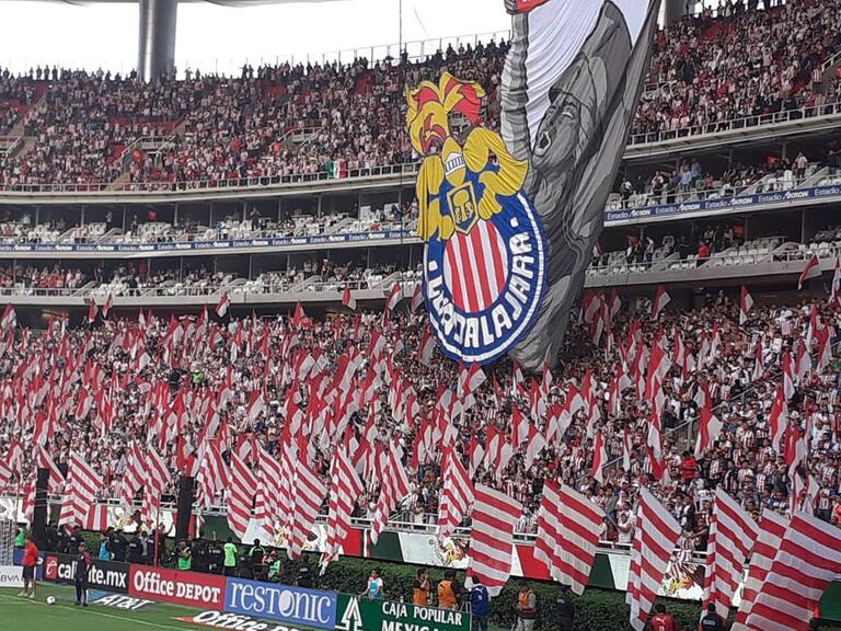 barra de chivas alista entradas al clásico contra Atlas