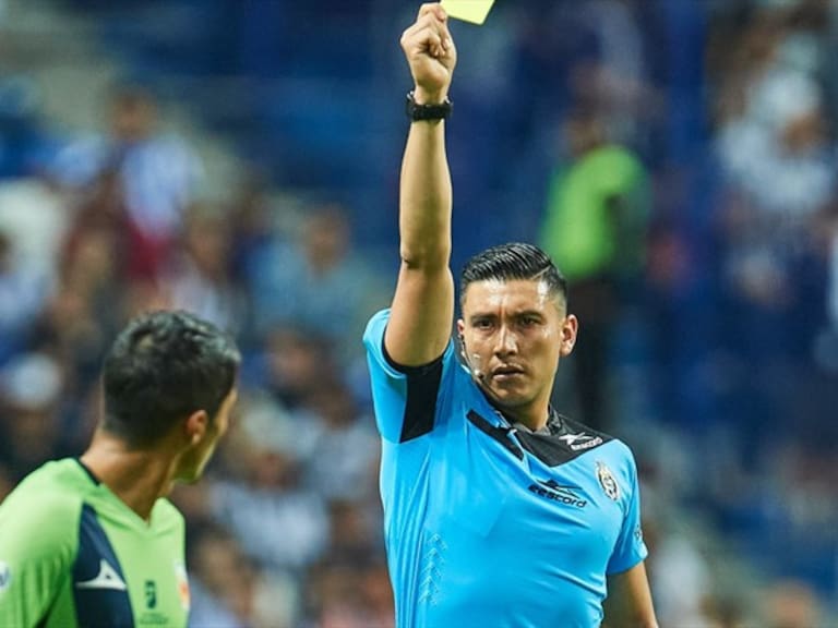 Árbitro Edgar Ulises Rangel. Foto: Mexsport