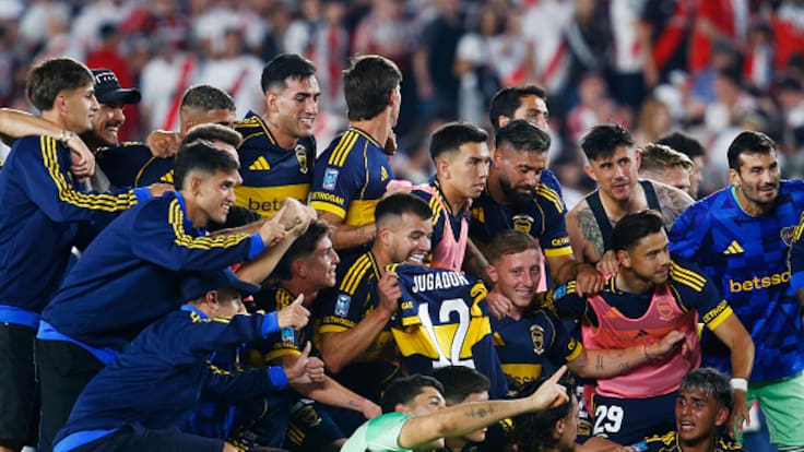 Escándalo en el Superclásico: Boca se llevó el triunfo ante River en un partido marcado por un incendio