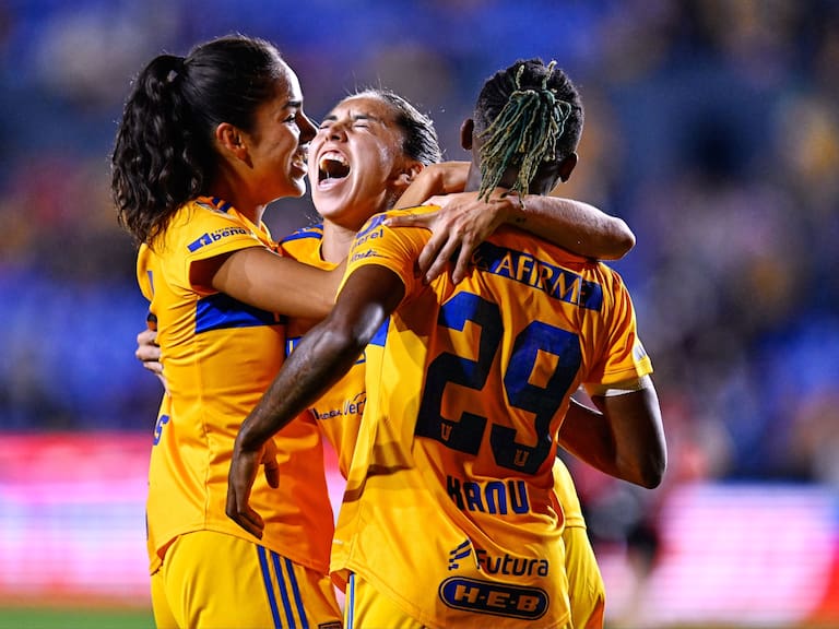 Tigres femenil, actuales campeonas de la Liga MX Femenil arrancaron con todo el balompié rosa