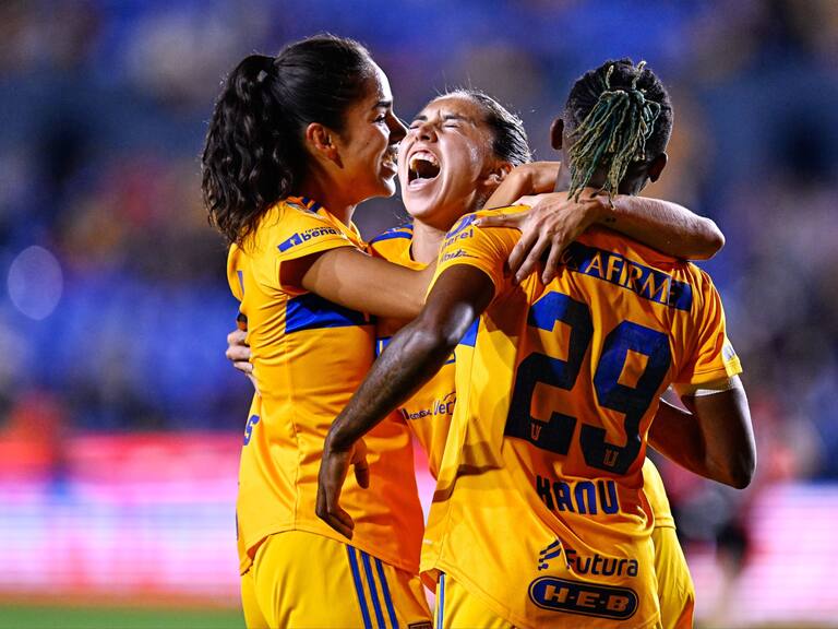 Tigres femenil, actuales campeonas de la Liga MX Femenil arrancaron con todo el balompié rosa