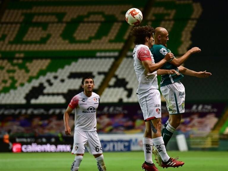 Edgar Zaldívar se lesionó en el Atlas vs León. Foto: Mexsport