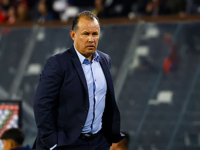 Juan Reynoso compara su Cruz Azul con el de Martín Anselmi: “Mi plantel tenía más jerarquía”