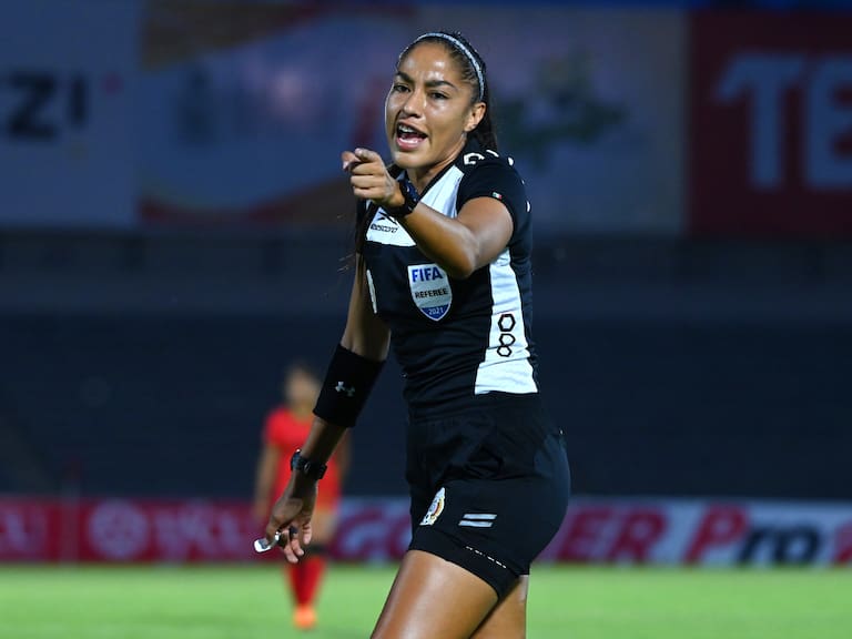 Cambios de árbitros en Liga MX y Clásico Nacional Femenil: Chivas vs América estrena silbante