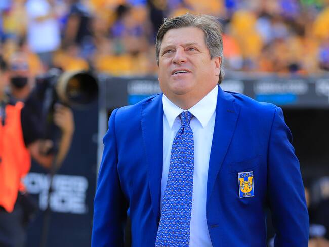 Tigres triunfa en el Volcán y Miguel Herrera llega a 350 victorias en su carrera como entrenador