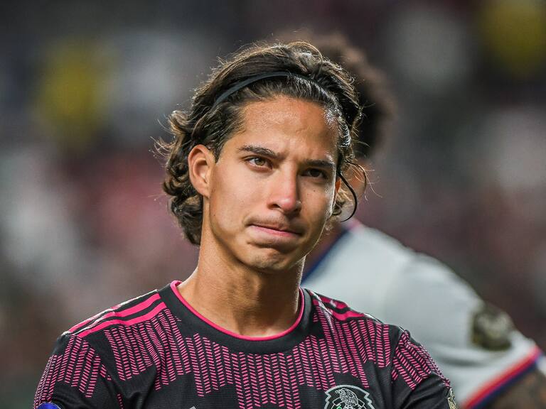 Diego Laínez busca su lugar en Qatar 2022