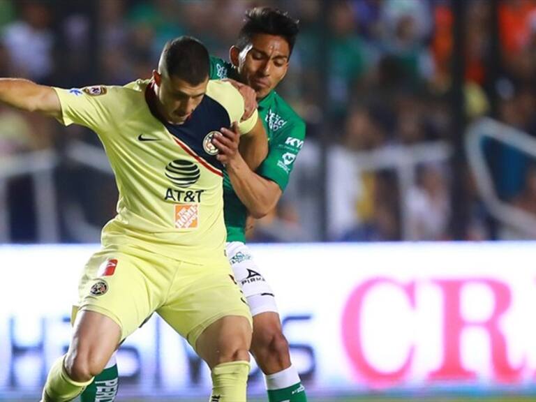 Guido Rodríguez y Ángel Mena. Foto:Getty Images