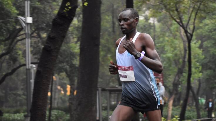 Edwin Kiprop y Amane Beriso, ganan e imponen nuevo récord en el Maratón de la Ciudad de México