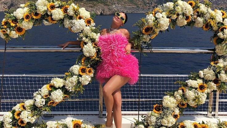 Kylie Jenner enamora en su cumpleaños 22