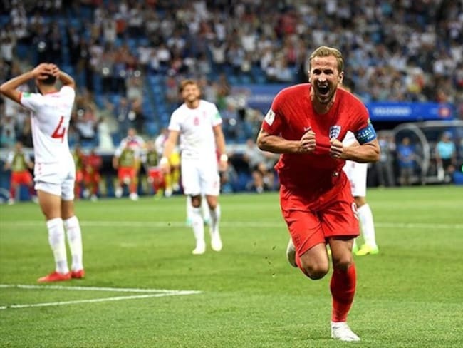 Inglaterra debutó con una victoria