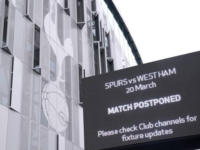 Premier League seguirá suspendida hasta el 30 de abril