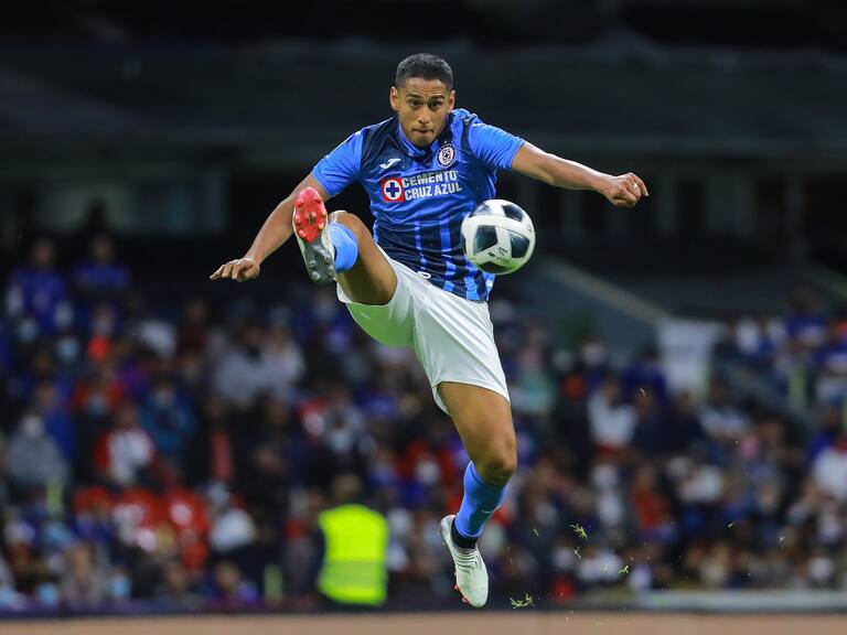 Luis Romo vuelve a Cruz Azul para el Apertura 2024